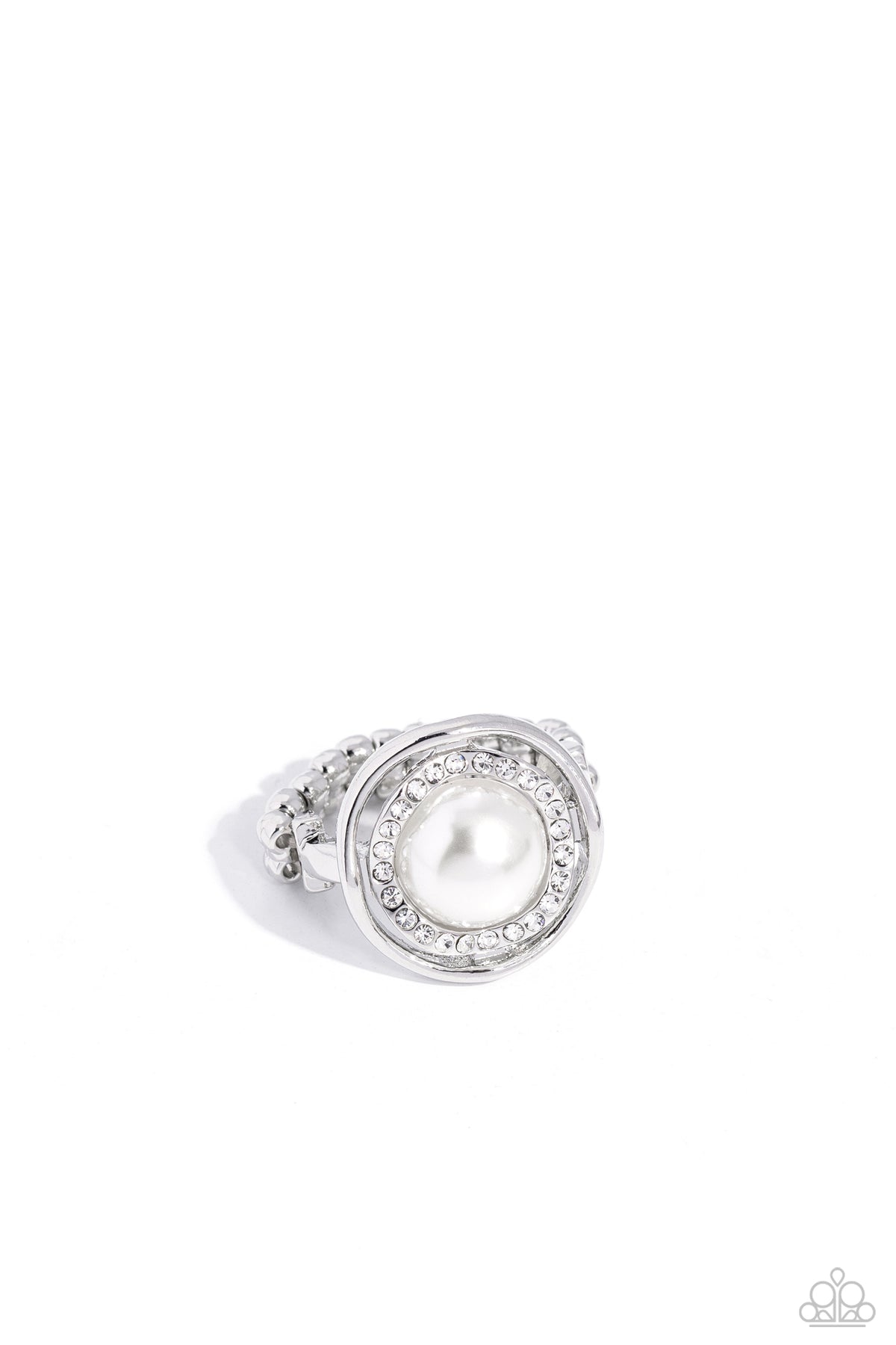 Chic Center White Ring - Paparazzi Accessories