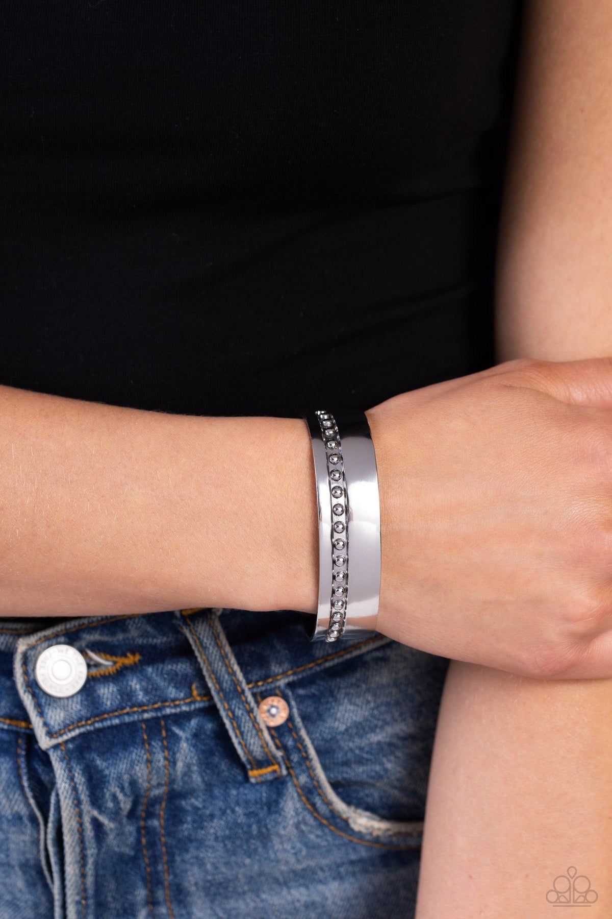 Deco Dune Silver Cuff Bracelet - Paparazzi Accessories