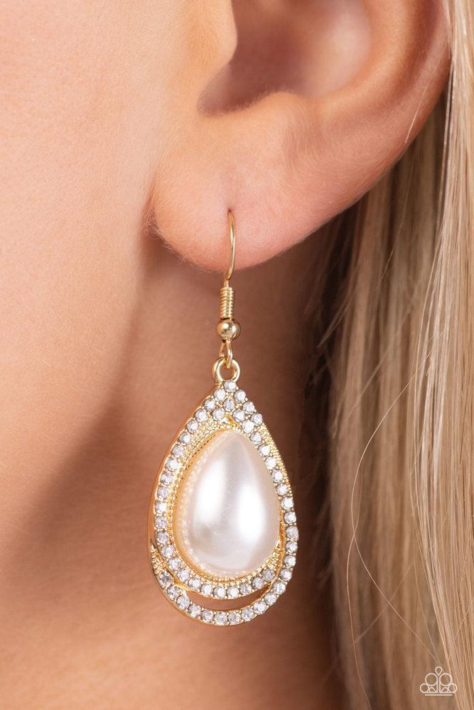 Effortless Elegance Gold Earrings - Paparazzi Accessories