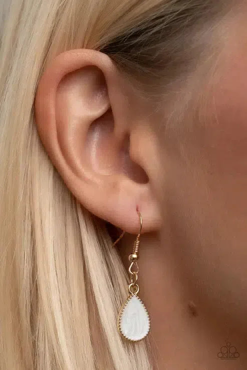 Golden Glimmer Gold Necklace - Paparazzi Accessories - free matching earrings -CarasShop.com - Paparazzi Jewelry by Cara Jewels