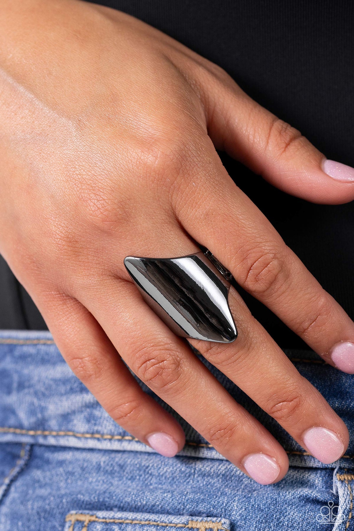 Pointed Palm Desert Black Ring - Paparazzi Accessories