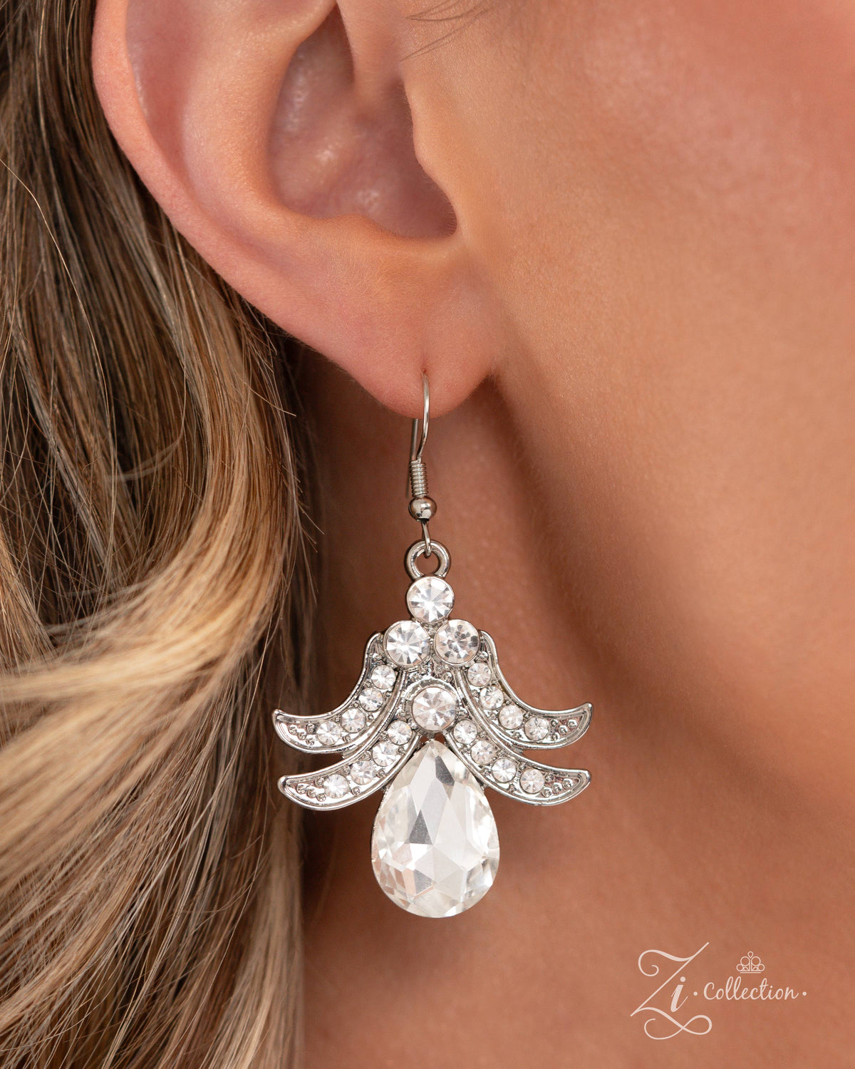 The Gesphania 2024 Zi Signature Collection Necklace - Paparazzi Accessories - free matching earrings -CarasShop.com - Paparazzi Jewelry by Cara Jewels