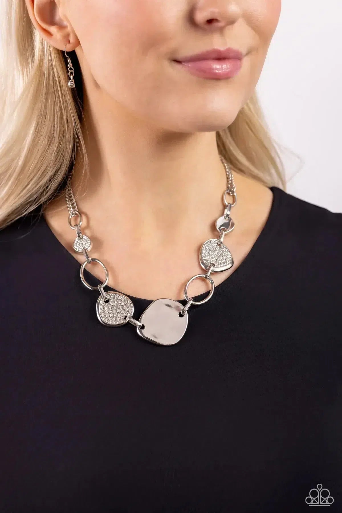 Asymmetrical Attention Silver Necklace - Paparazzi Accessories-on model - CarasShop.com - Paparazzi Jewelry by Cara Jewels