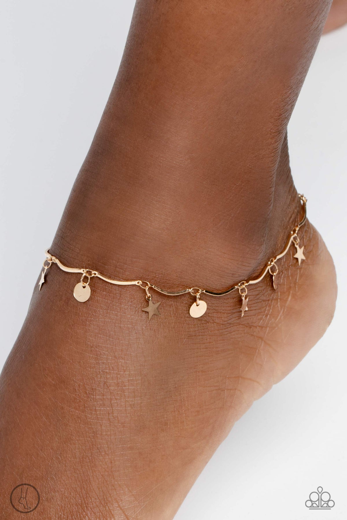BEACH You To It Gold Anklet - Paparazzi Accessories- on model - CarasShop.com - Paparazzi Jewelry by Cara Jewels