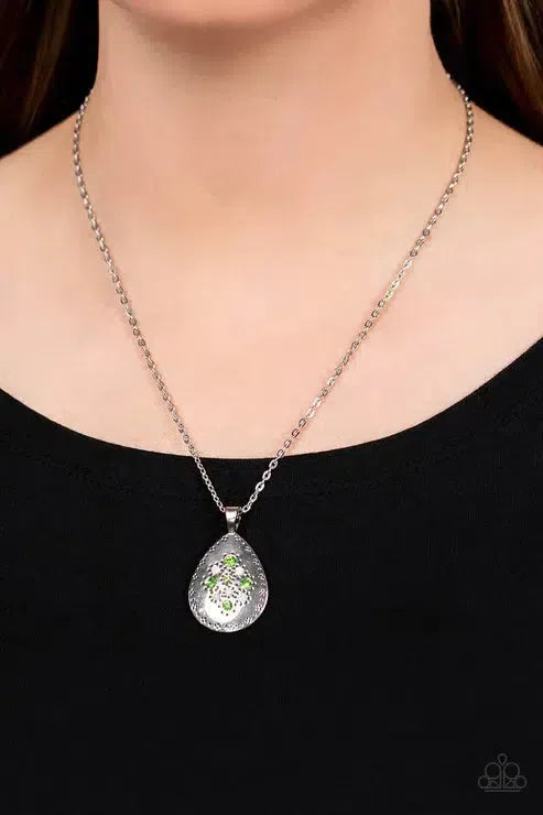 Cozy Cottage Green Necklace - Paparazzi Accessories-on model - CarasShop.com - Paparazzi Jewelry by Cara Jewels