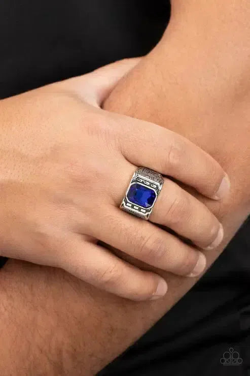 Metro Magnate Blue Ring - Paparazzi Accessories-on model - CarasShop.com - Paparazzi Jewelry by Cara Jewels