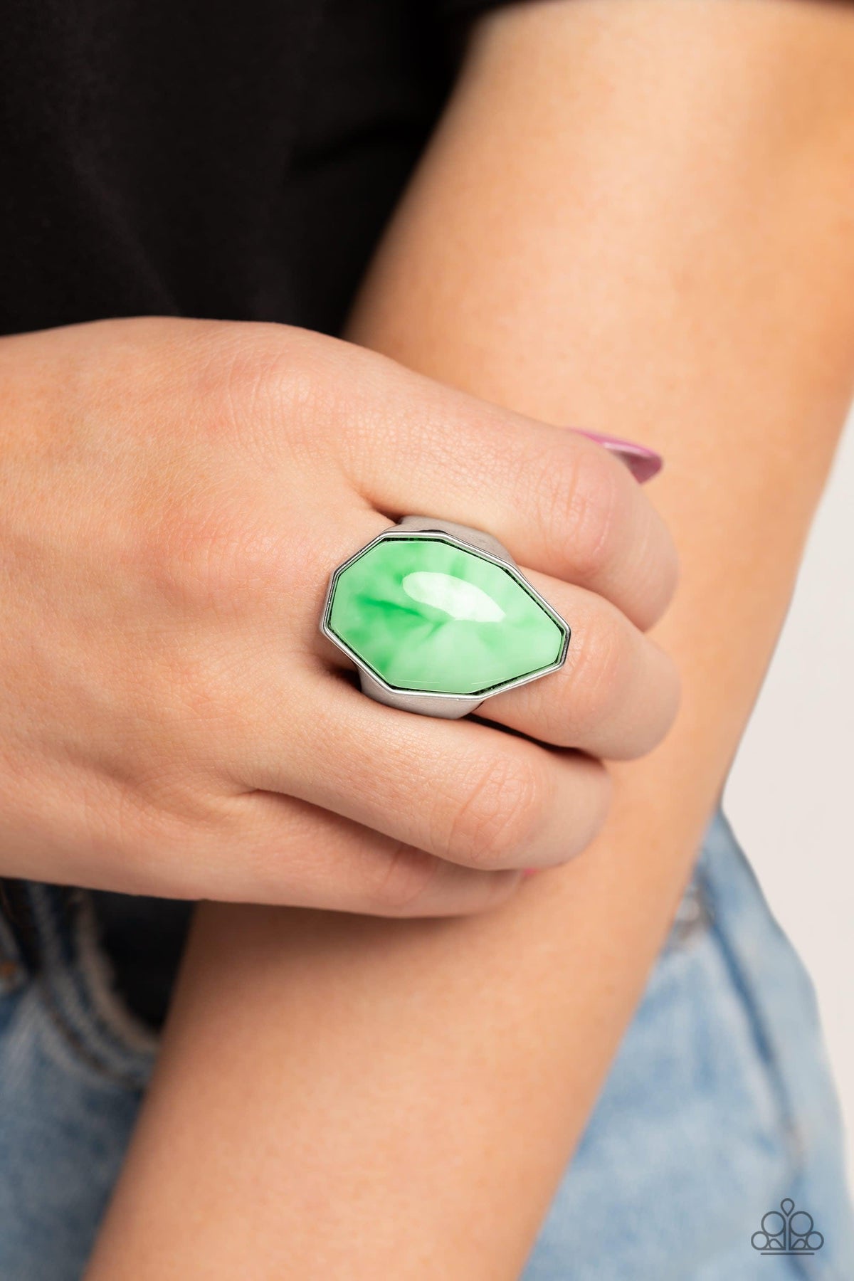 Never Say TIE DYE Green Ring - Paparazzi Accessories- on model - CarasShop.com - Paparazzi Jewelry by Cara Jewels
