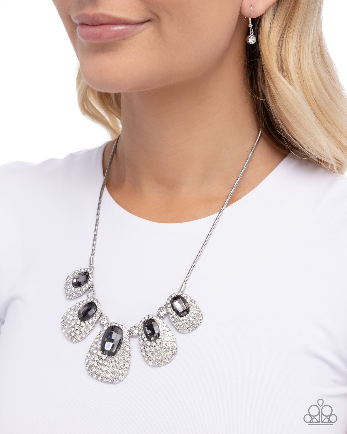 Oval Ovation Silver Gem & White Rhinestone Necklace - Paparazzi Accessories-on model - CarasShop.com - Paparazzi Jewelry by Cara Jewels