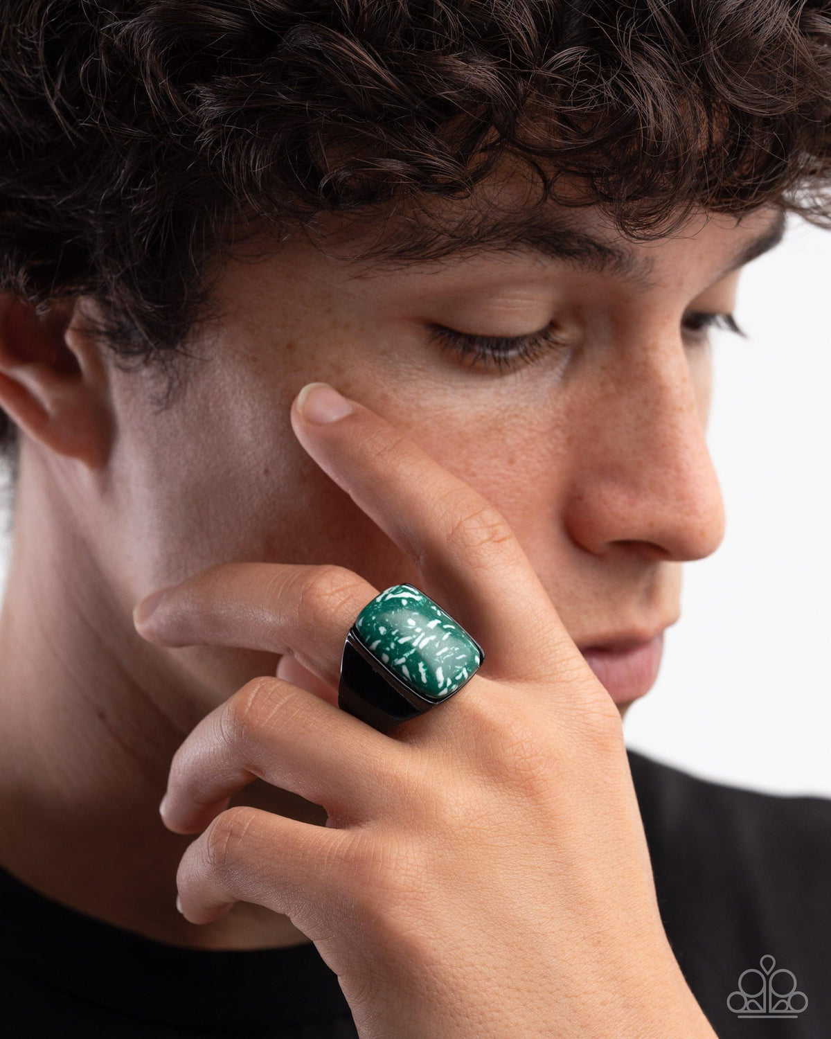 paparazzi Crowd Pleasing Color Men's Green Stone Ring- lightbox - CarasShop.com - Paparazzi Jewelry by Cara Jewels