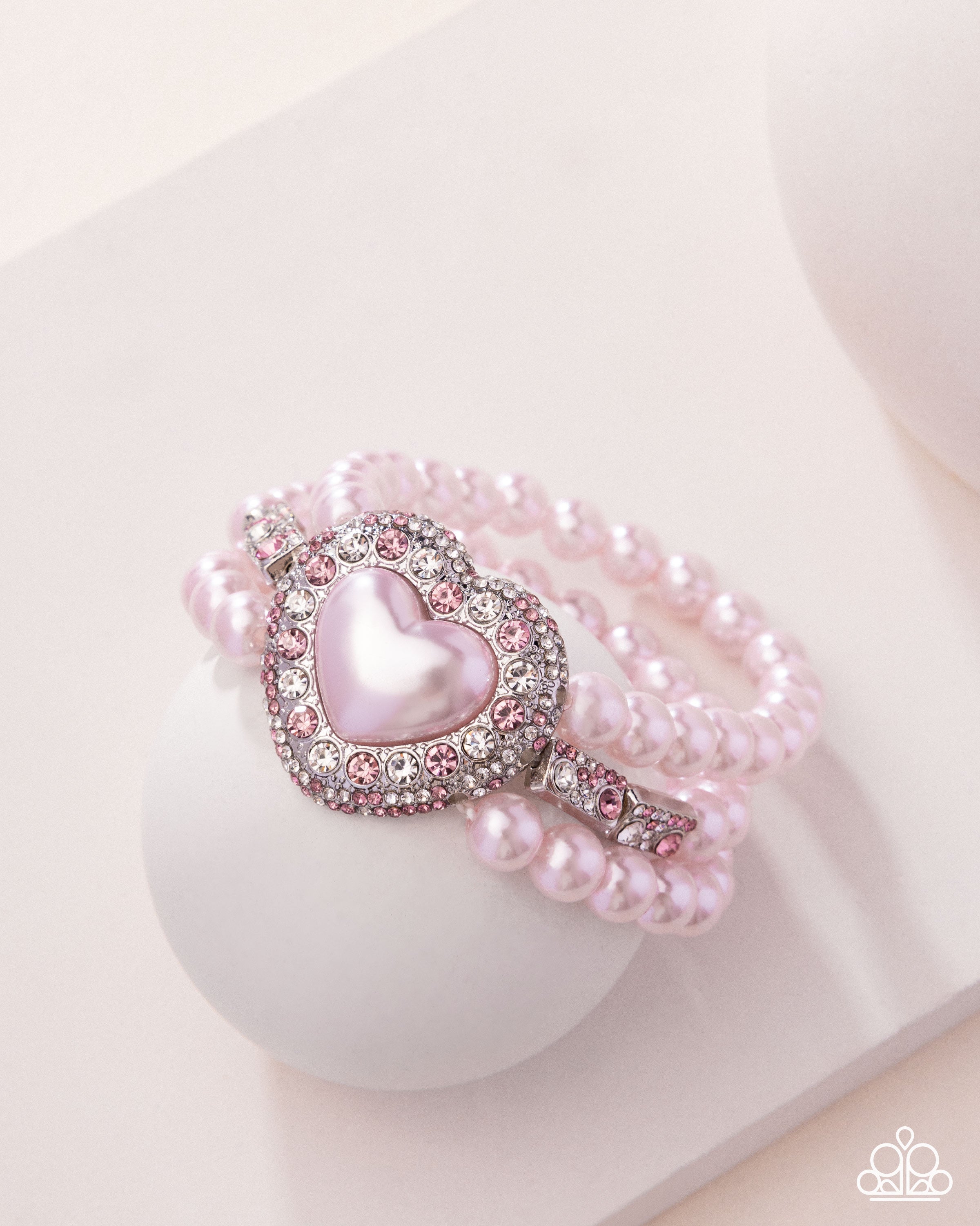 ❤︎❤︎❤︎ Paparazzi Lifelong Love Letter Pink Heart Bracelet | CarasShop