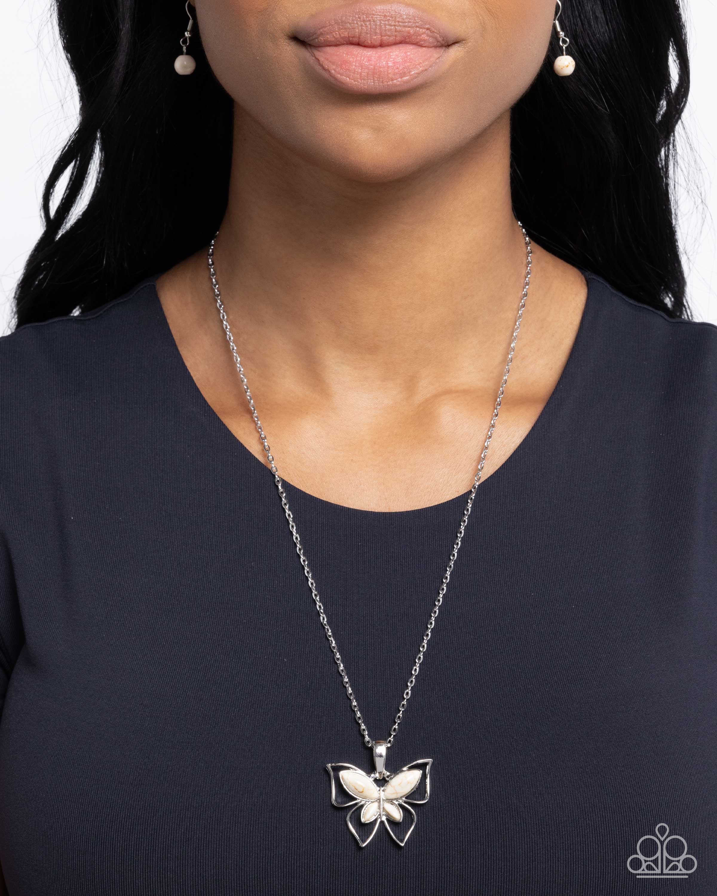 Paparazzi Papillon Persuasion White Necklace | CarasShop