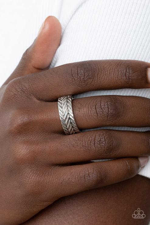 Rebellious Ridges Silver Ring - Paparazzi Accessories-on model - CarasShop.com - Paparazzi Jewelry by Cara Jewels
