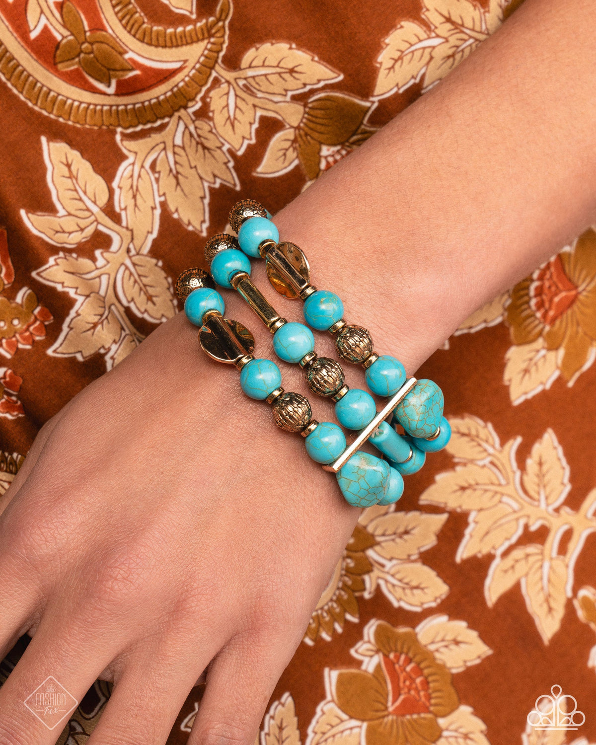 Simply Santa Fe Set - January 2025 - Paparazzi Accessories- Bracelet - CarasShop.com - Paparazzi Jewelry by Cara Jewels