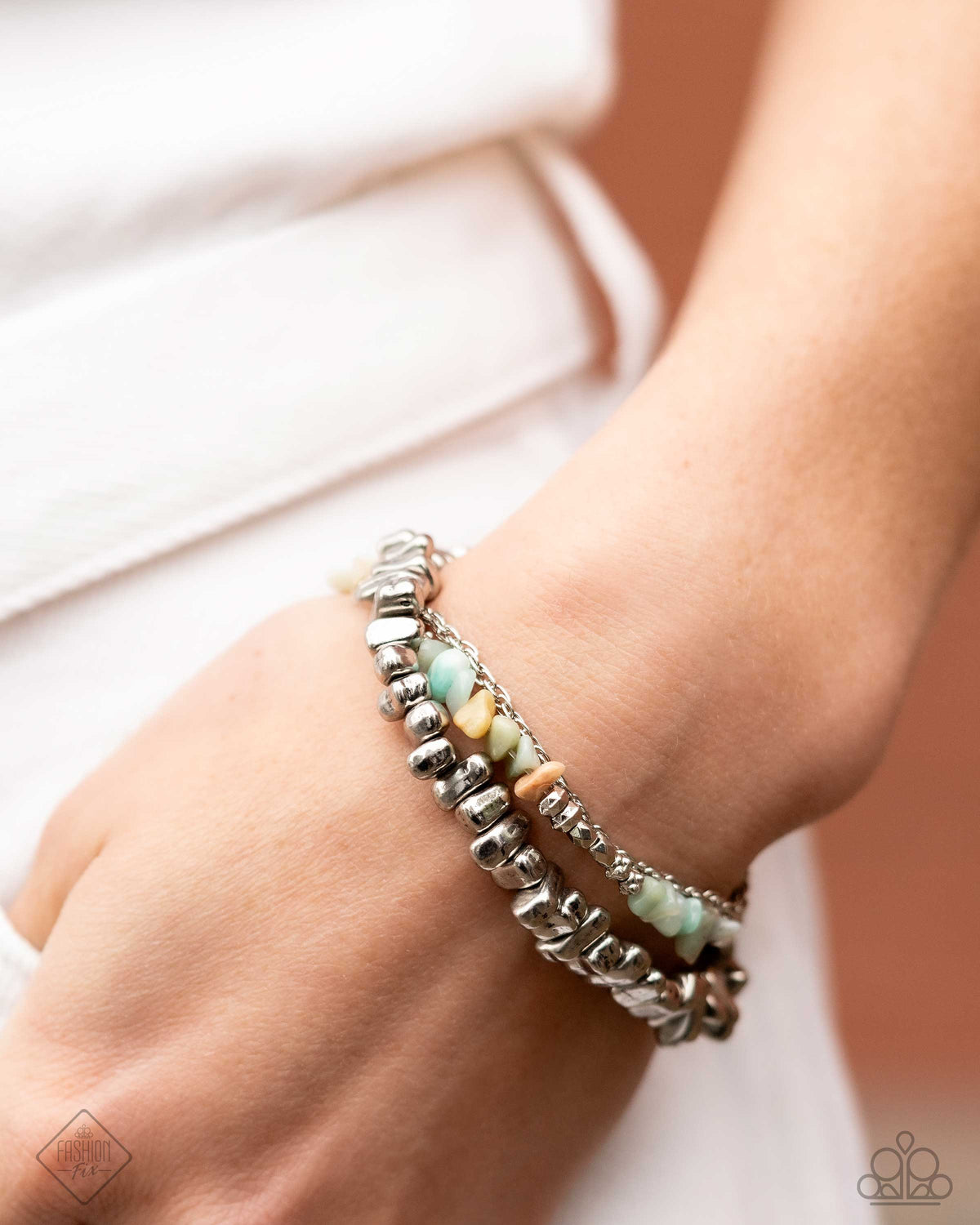 Simply Santa Fe Set - July 2024 - Paparazzi Accessories- Bracelet - CarasShop.com - Paparazzi Jewelry by Cara Jewels
