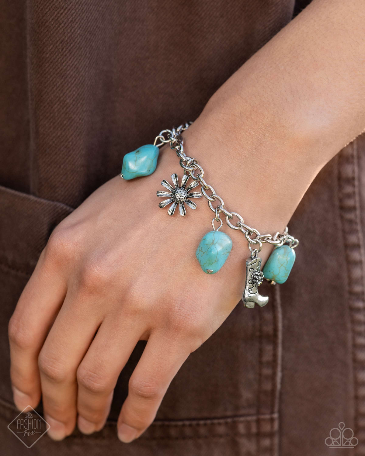 Simply Santa Fe Set - June 2024 - Paparazzi Accessories- Bracelet - CarasShop.com - Paparazzi Jewelry by Cara Jewels