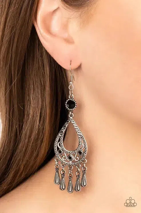 Viva la DIVA Black Earrings - Paparazzi Accessories-on model - CarasShop.com - Paparazzi Jewelry by Cara Jewels