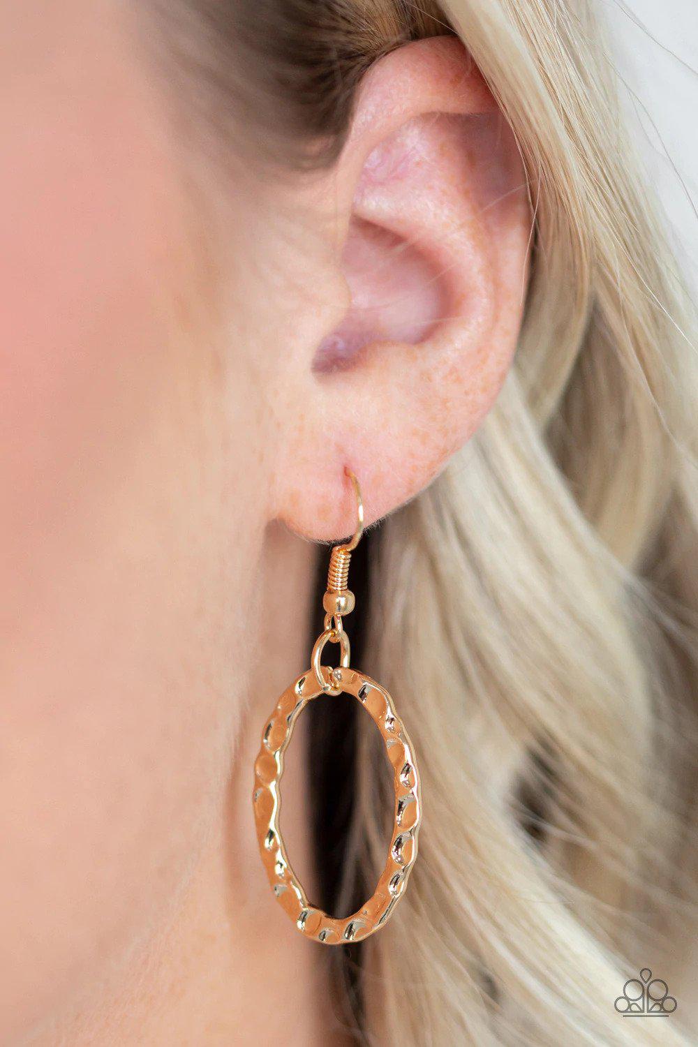 Bend OVAL Backwards Gold Necklace - Paparazzi Accessories - free matching earrings -CarasShop.com - Paparazzi Jewelry by Cara Jewels