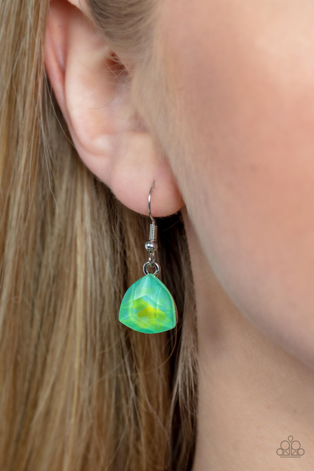 Dreamy Drama Iridescent Green & Pink Necklace - Paparazzi Accessories - free matching earrings -CarasShop.com - Paparazzi Jewelry by Cara Jewels