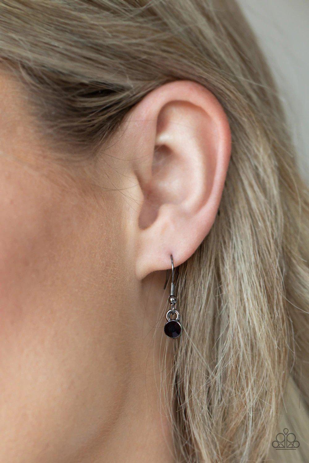 Head OVAL Heels Gunmetal Black Necklace - Paparazzi Accessories - free matching earrings -CarasShop.com - Paparazzi Jewelry by Cara Jewels