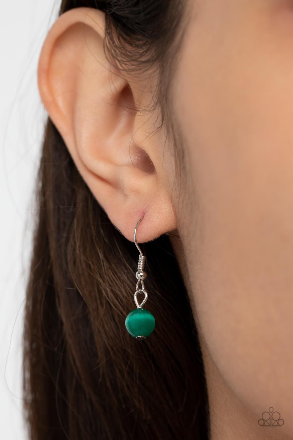 One DAYDREAM At A Time Green Cat's Eye Necklace - Paparazzi Accessories - free matching earrings -CarasShop.com - Paparazzi Jewelry by Cara Jewels