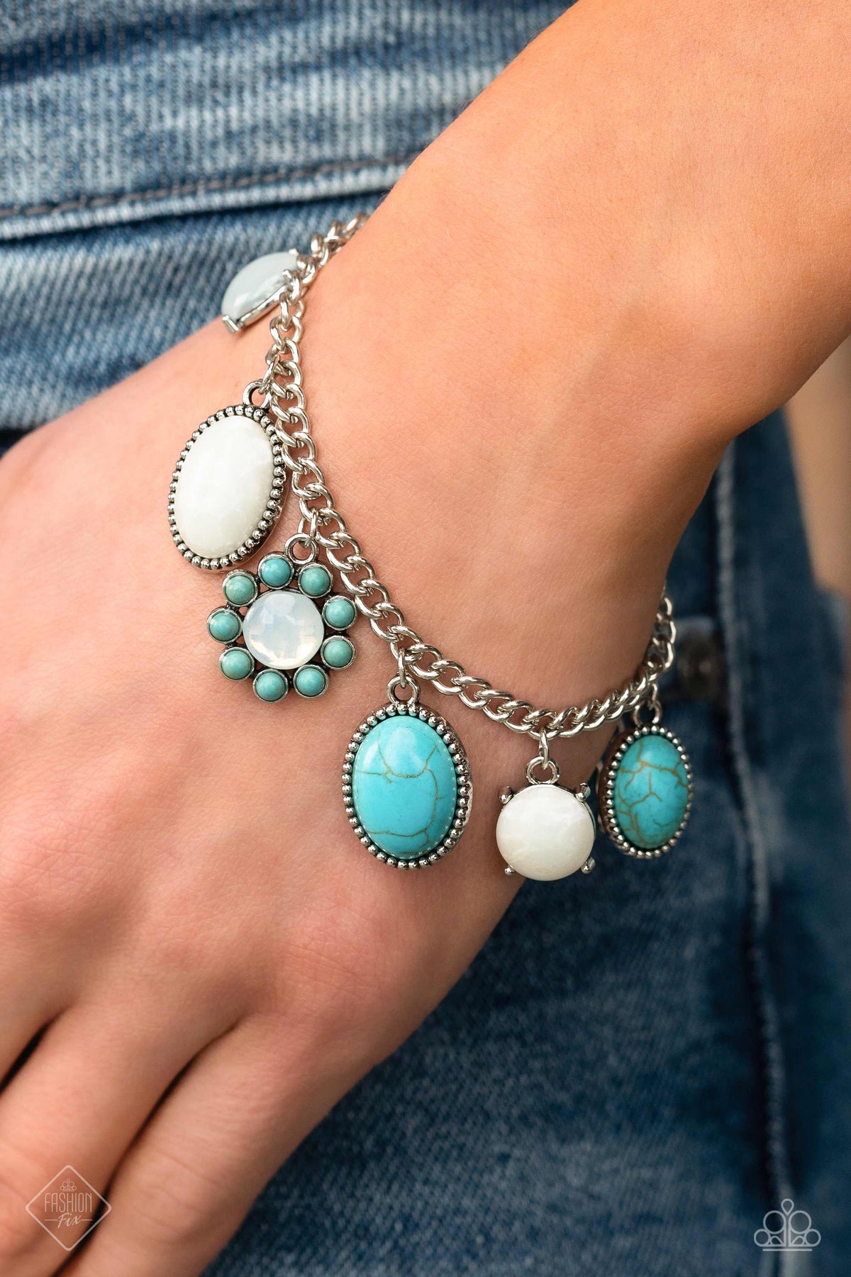 Simply Santa Fe Set - March 2023 - Paparazzi Accessories- Bracelet - CarasShop.com - Paparazzi Jewelry by Cara Jewels