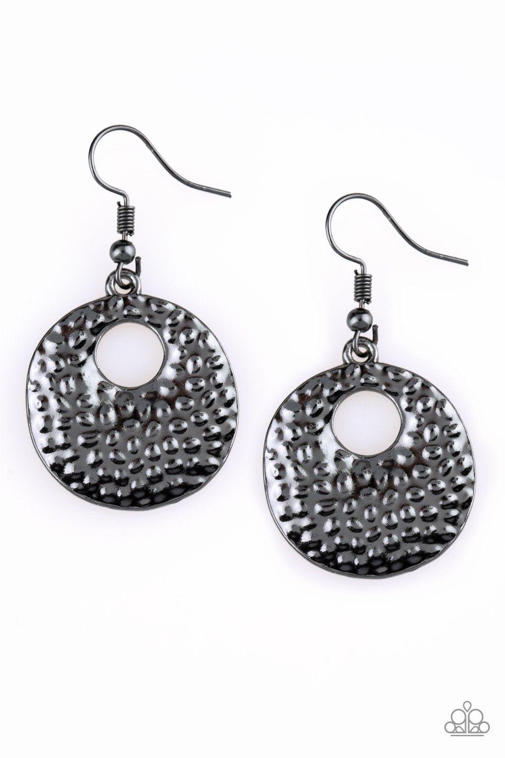 A Taste For Texture Black Earrings - Paparazzi Accessories- lightbox - CarasShop.com - Paparazzi Jewelry by Cara Jewels
