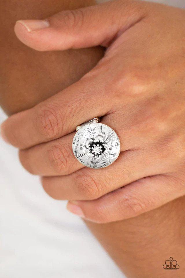 Blooming Beach Party White Ring - Paparazzi Accessories- on model - CarasShop.com - Paparazzi Jewelry by Cara Jewels