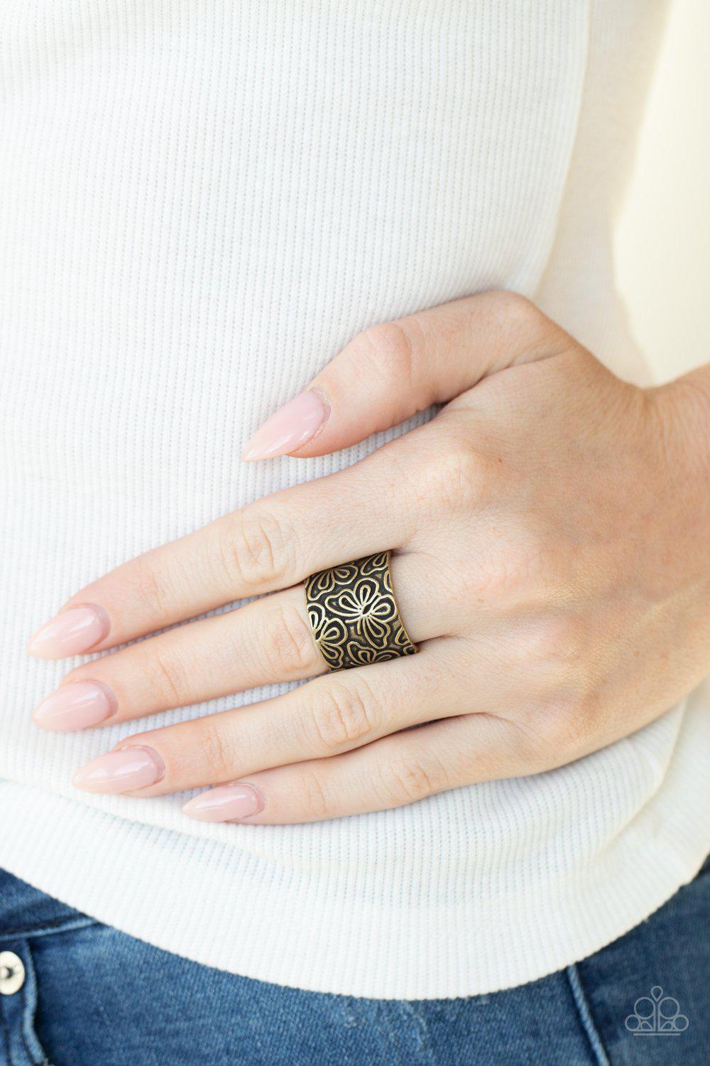 Butterfly Bayou Brass Ring - Paparazzi Accessories- on model - CarasShop.com - Paparazzi Jewelry by Cara Jewels