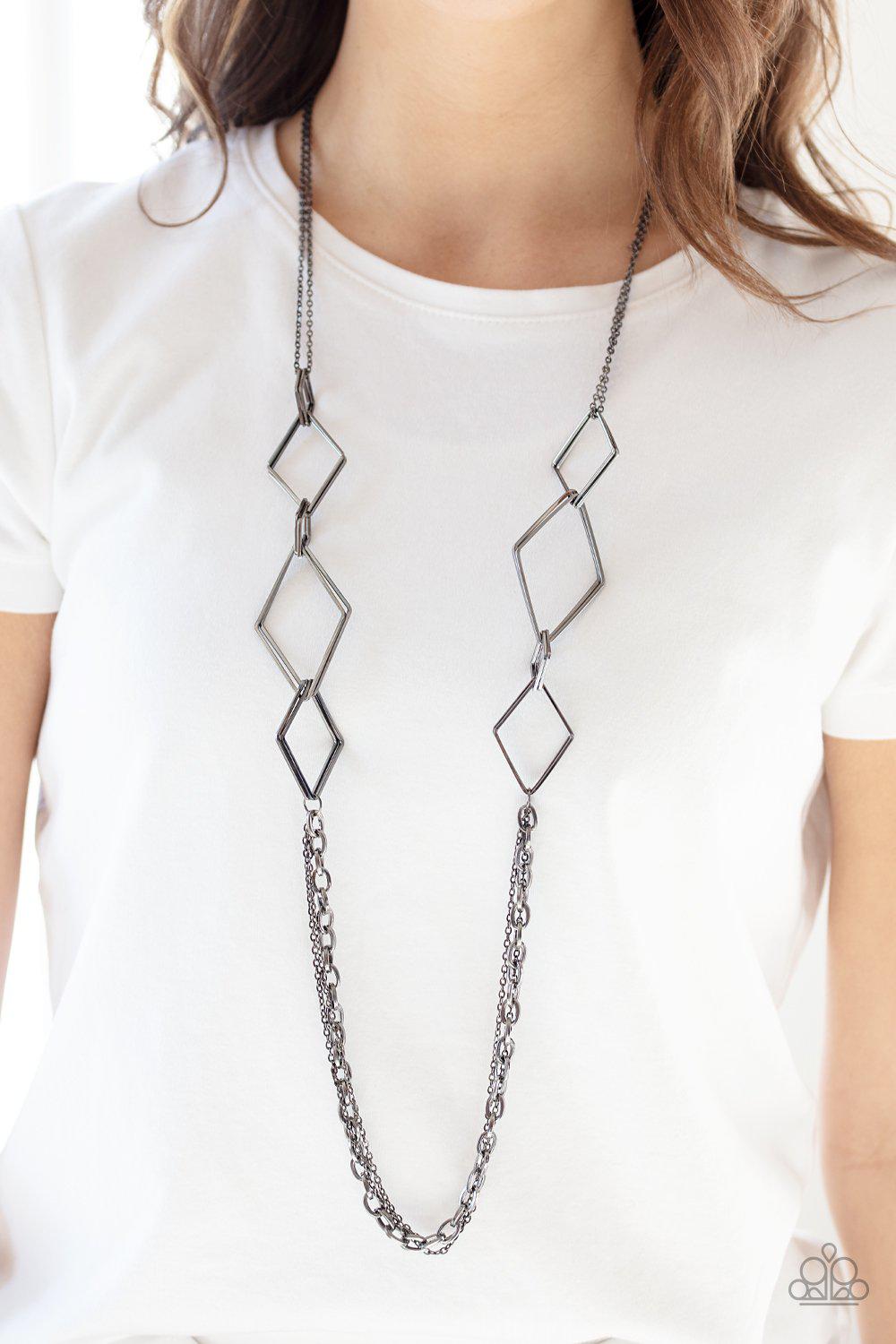 Fashion Fave Black Gunmetal Necklace - Paparazzi Accessories- on model - CarasShop.com - Paparazzi Jewelry by Cara Jewels