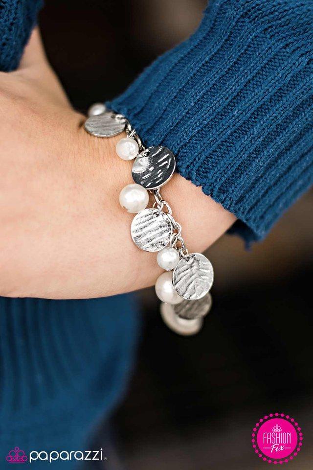 Fiercely 5th Avenue Set - December 2016 - Paparazzi Accessories- Bracelet - CarasShop.com - Paparazzi Jewelry by Cara Jewels