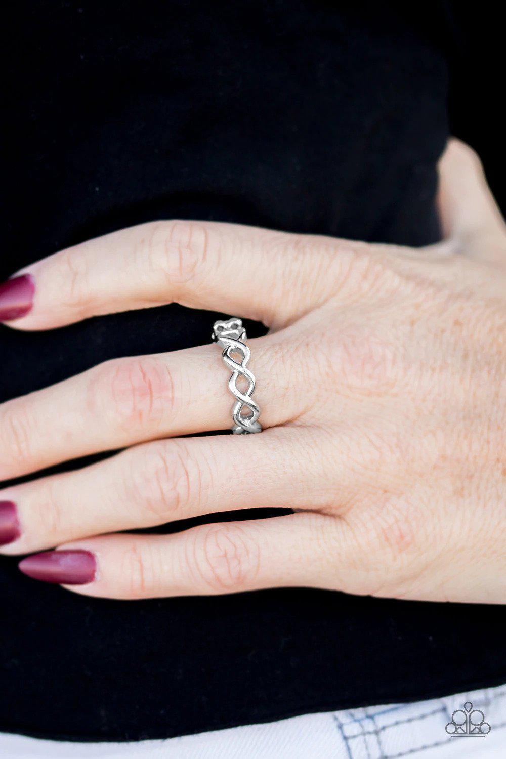 Follow Your Gleams Silver Ring - Paparazzi Accessories- on model - CarasShop.com - Paparazzi Jewelry by Cara Jewels