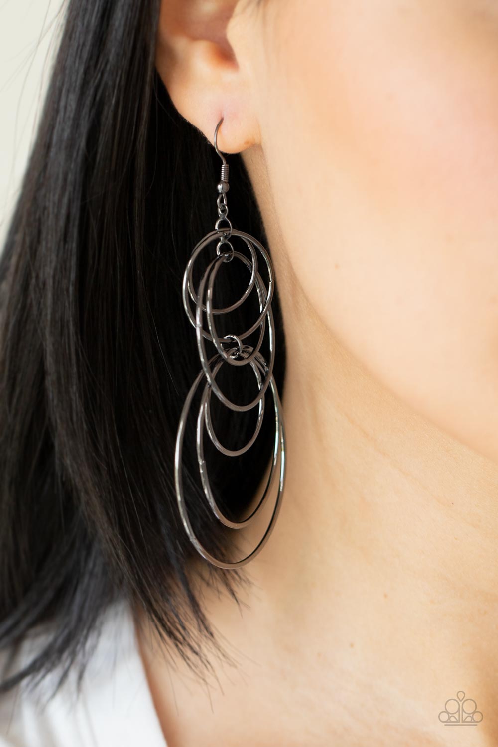 I Feel Dizzy Gunmetal Black Earrings - Paparazzi Accessories- on model - CarasShop.com - Paparazzi Jewelry by Cara Jewels