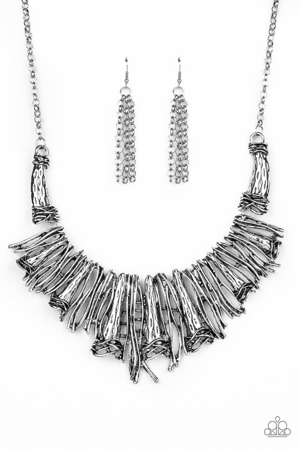 In the MANE-Stream Silver Necklace - Paparazzi Accessories- on model - CarasShop.com - Paparazzi Jewelry by Cara Jewels