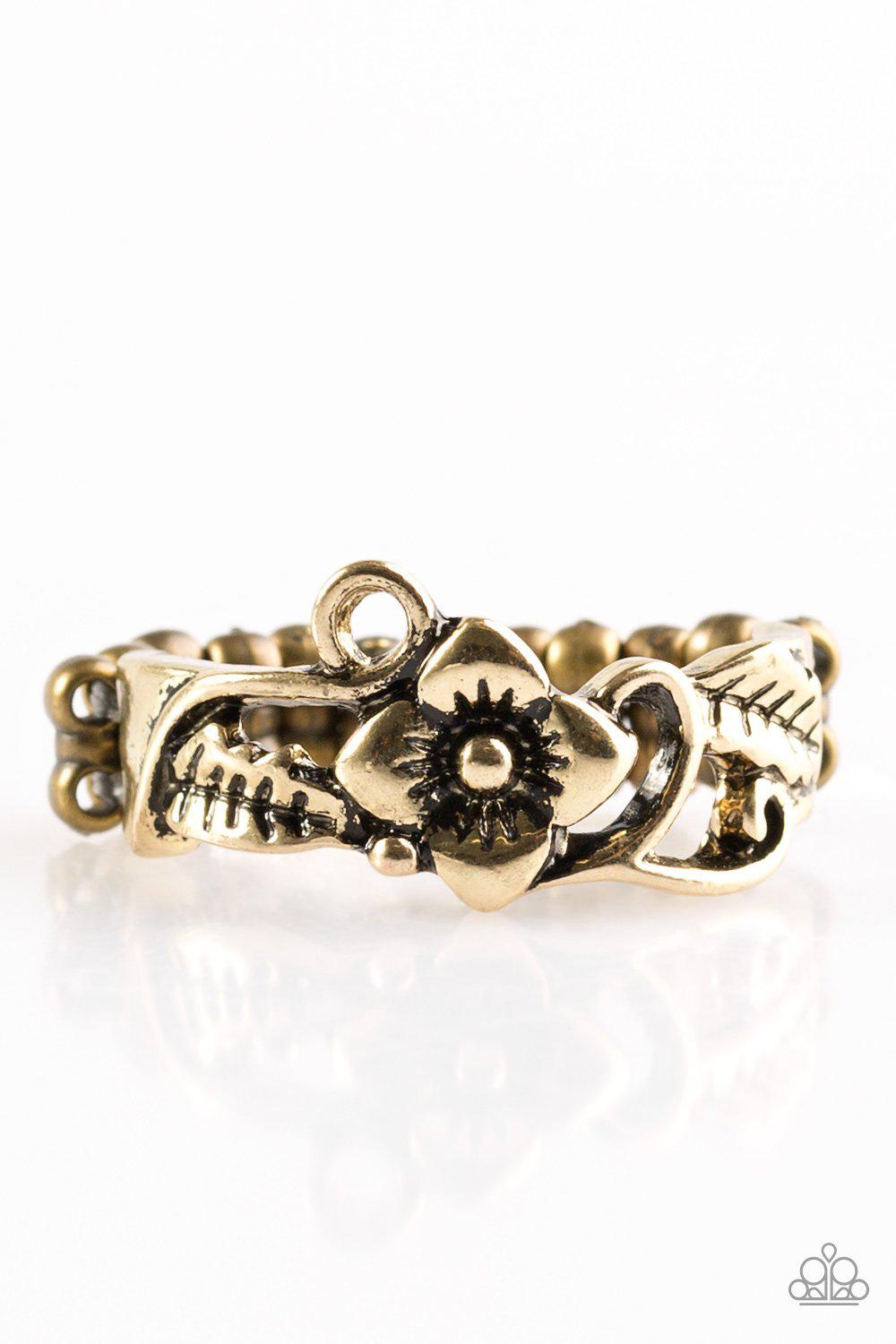 Island Haven Brass Ring - Paparazzi Accessories- on model - CarasShop.com - Paparazzi Jewelry by Cara Jewels