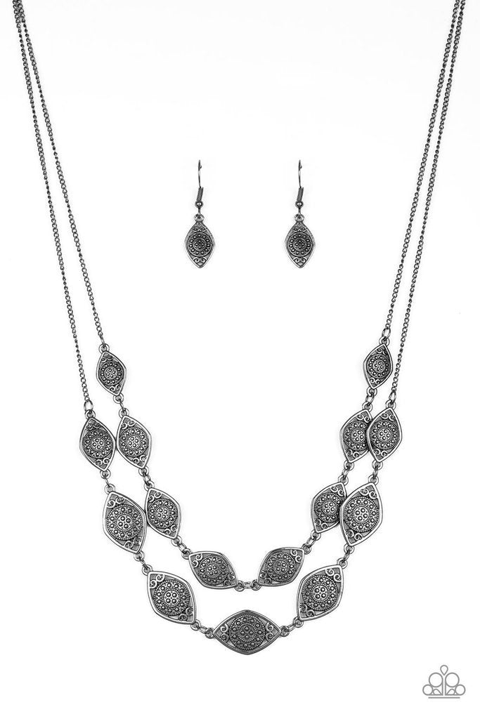 Make Yourself At HOMESTEAD Silver Necklace - Paparazzi Accessories- lightbox - CarasShop.com - Paparazzi Jewelry by Cara Jewels