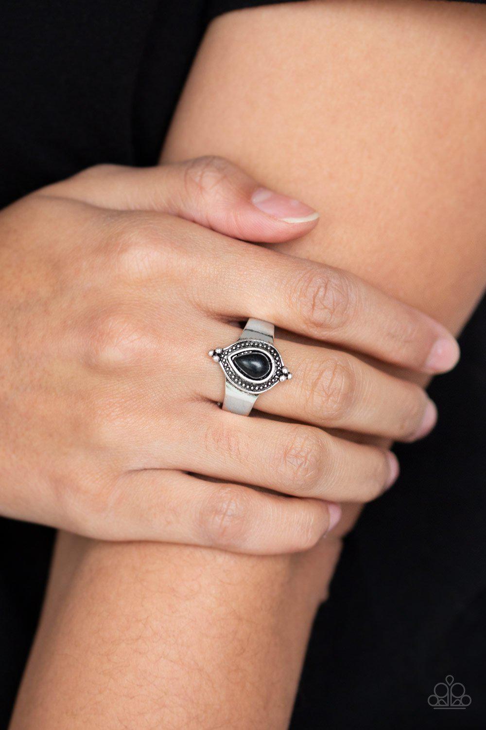 Mineral Minimalist Black Stone and Silver Ring - Paparazzi Accessories- on model - CarasShop.com - Paparazzi Jewelry by Cara Jewels
