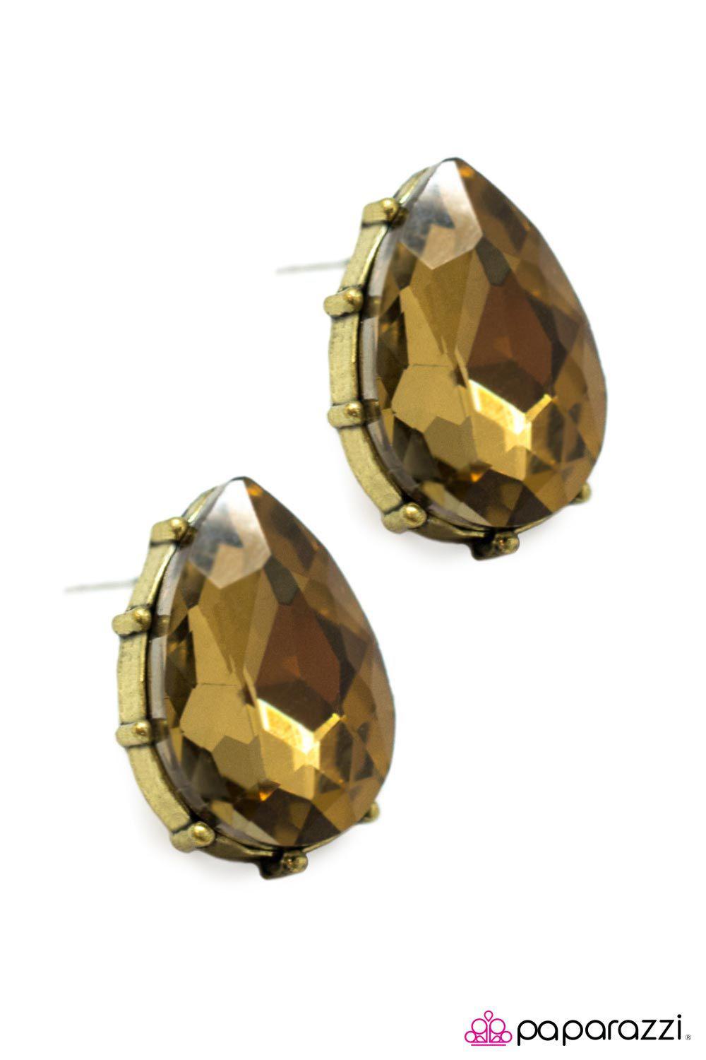 Newport Yacht Club Brass Earrings - Paparazzi Accessories- on model - CarasShop.com - Paparazzi Jewelry by Cara Jewels