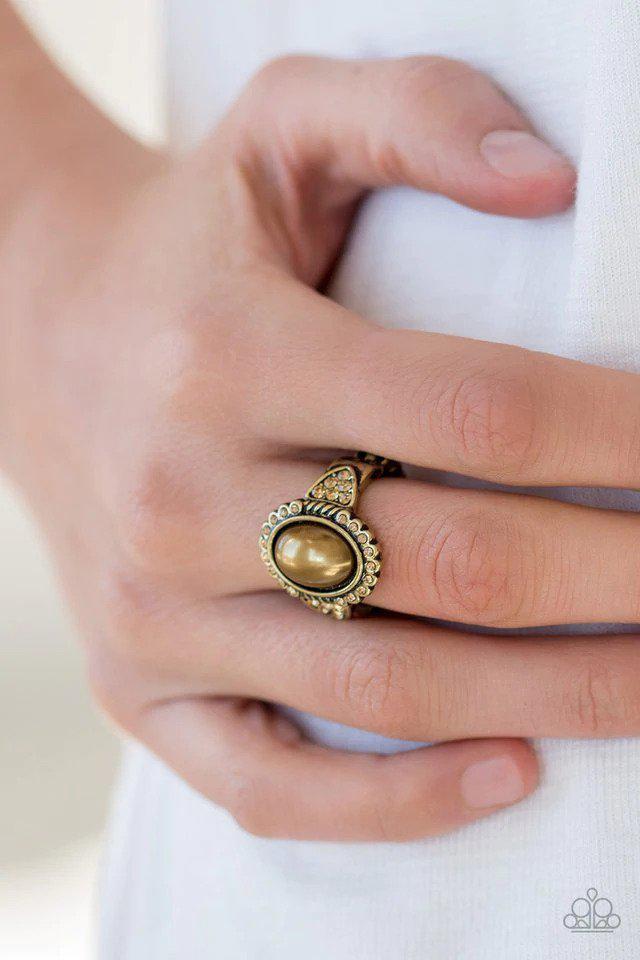 Pearl Party Brass Ring - Paparazzi Accessories- on model - CarasShop.com - Paparazzi Jewelry by Cara Jewels
