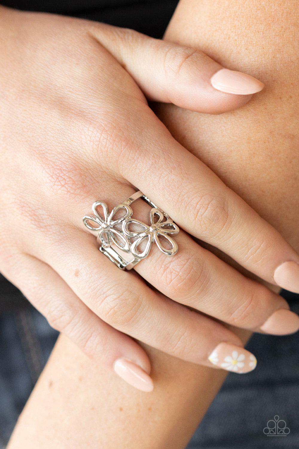 Perennial Pair Silver Daisy Flower Ring - Paparazzi Accessories- on model - CarasShop.com - Paparazzi Jewelry by Cara Jewels