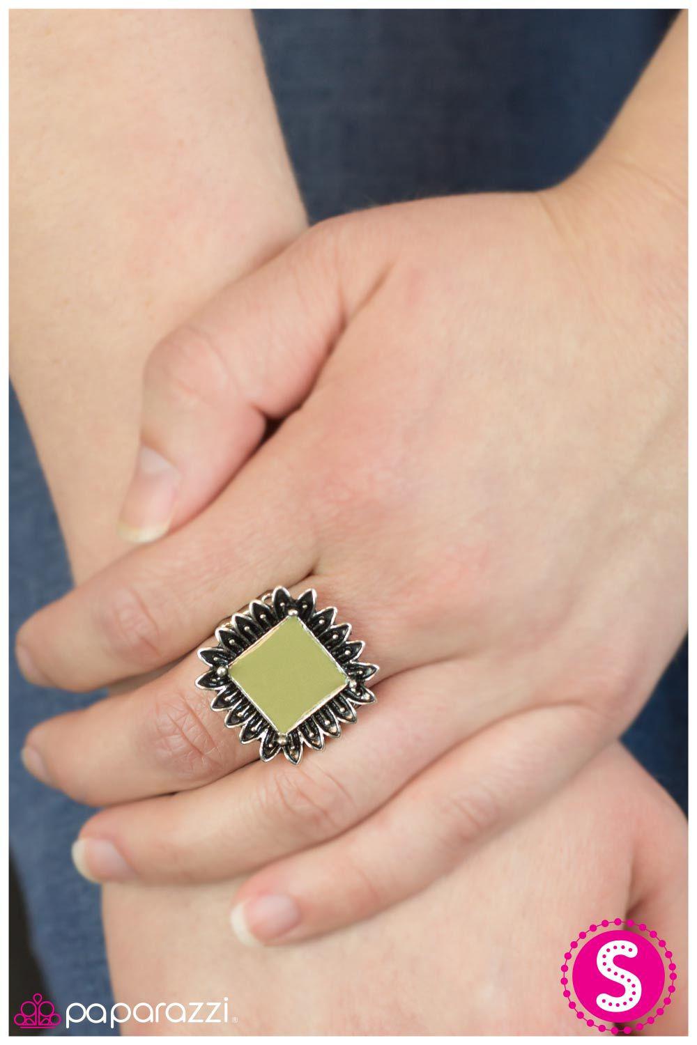 Rio Rancho Green Ring - Paparazzi Accessories- lightbox - CarasShop.com - Paparazzi Jewelry by Cara Jewels