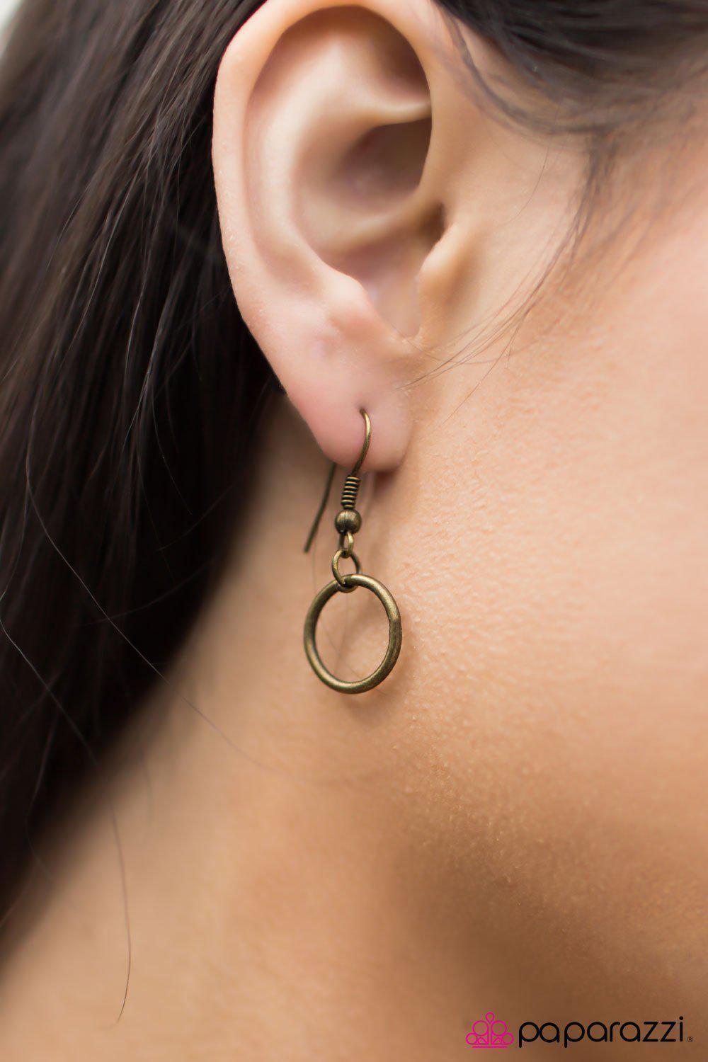 Simple Simplicity Brass Necklace - Paparazzi Accessories- on model - CarasShop.com - Paparazzi Jewelry by Cara Jewels