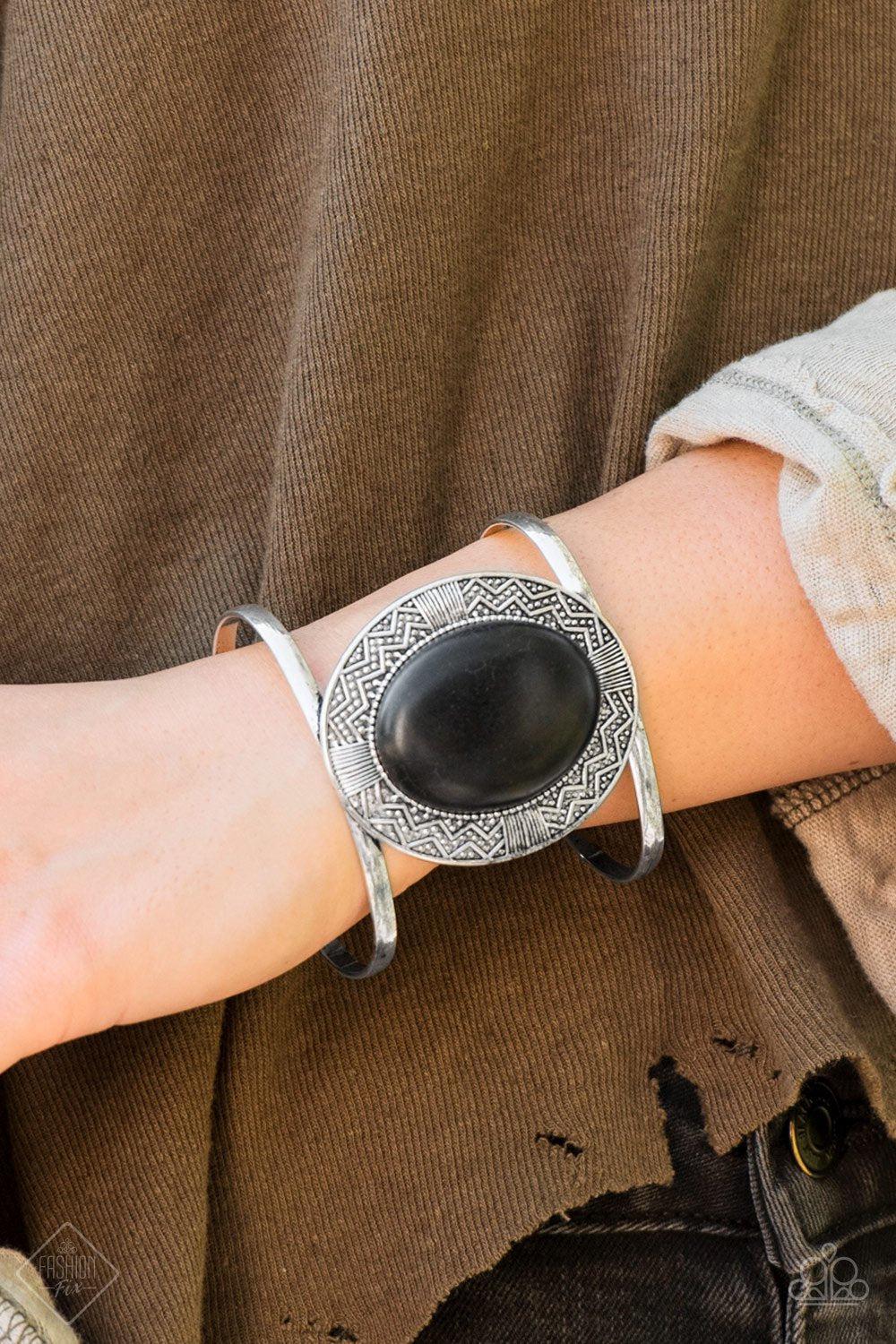 Simply Santa Fe Set - December 2018 - Paparazzi Accessories- Bracelet - CarasShop.com - Paparazzi Jewelry by Cara Jewels