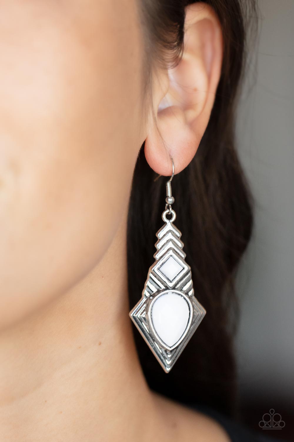 Stylishly Sonoran White Earrings - Paparazzi Accessories- on model - CarasShop.com - Paparazzi Jewelry by Cara Jewels