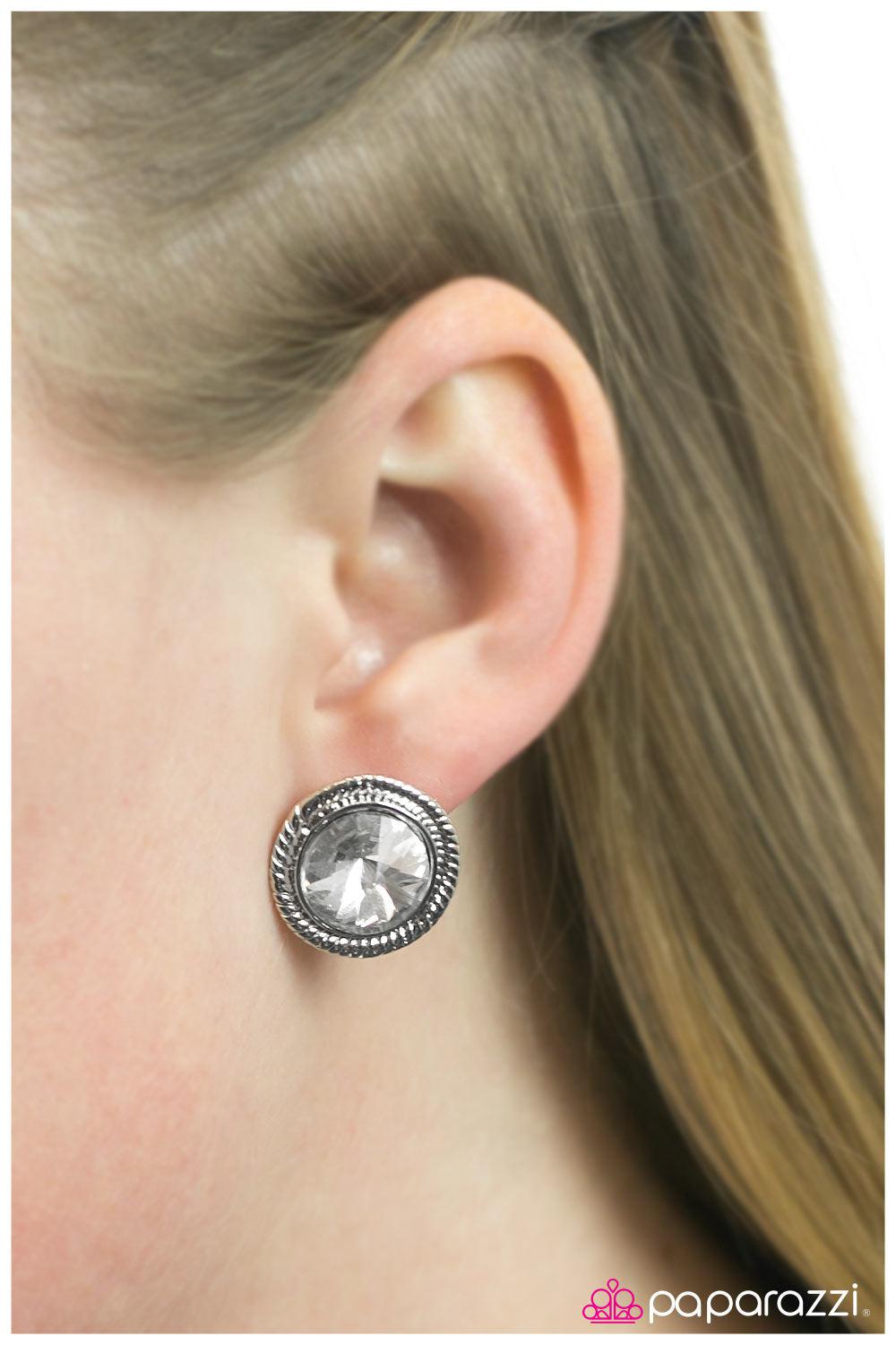 The Monroe White Rhinestone Post Earrings - Paparazzi Accessories- on model - CarasShop.com - Paparazzi Jewelry by Cara Jewels
