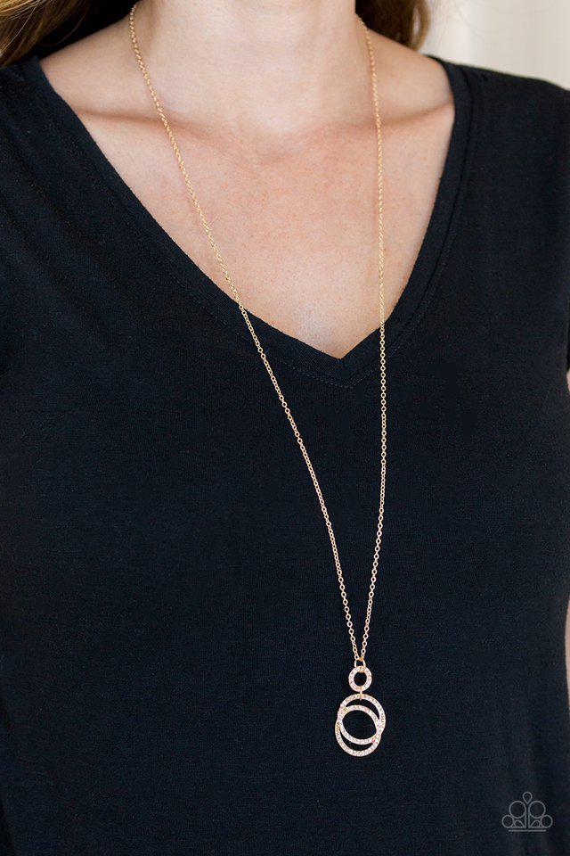 Timeless Trio Gold Necklace - Paparazzi Accessories- on model - CarasShop.com - Paparazzi Jewelry by Cara Jewels