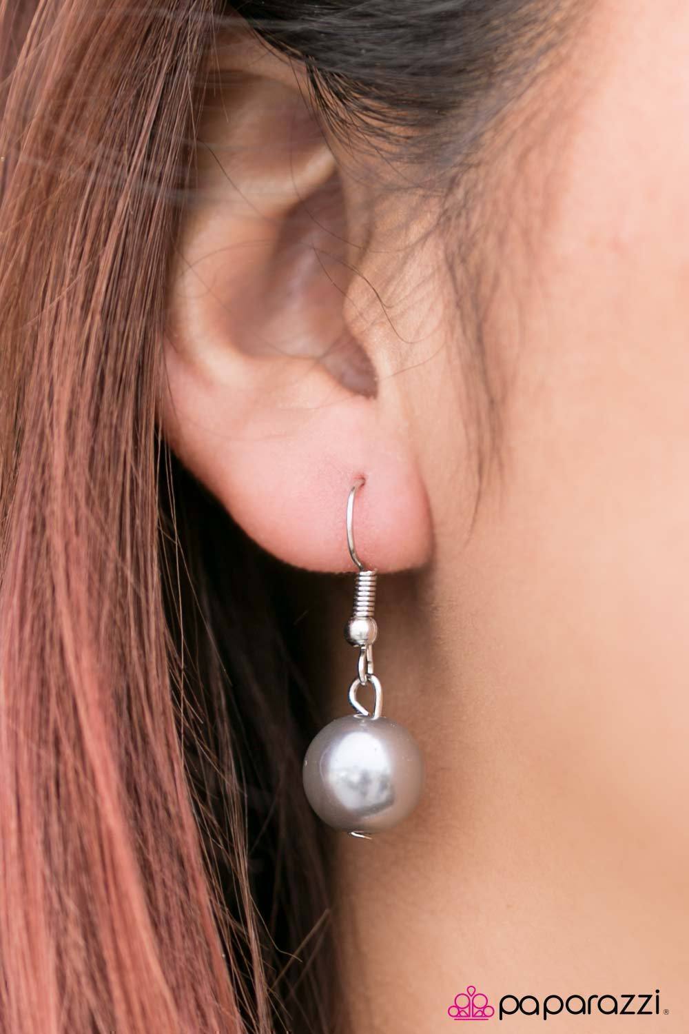 Woman of the Year Silver Pearl Necklace - Paparazzi Accessories- on model - CarasShop.com - Paparazzi Jewelry by Cara Jewels
